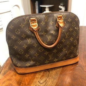 Louis Vuitton Alma PM